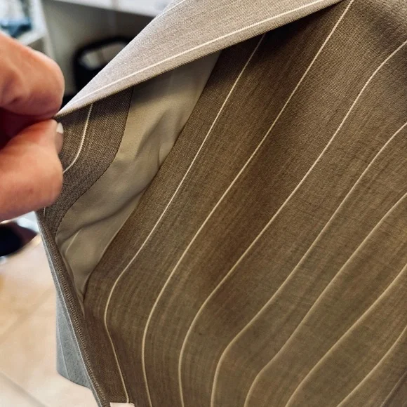 THEORY GRAY PINSTRIPE SUIT JACKET - Picture 7 of 8